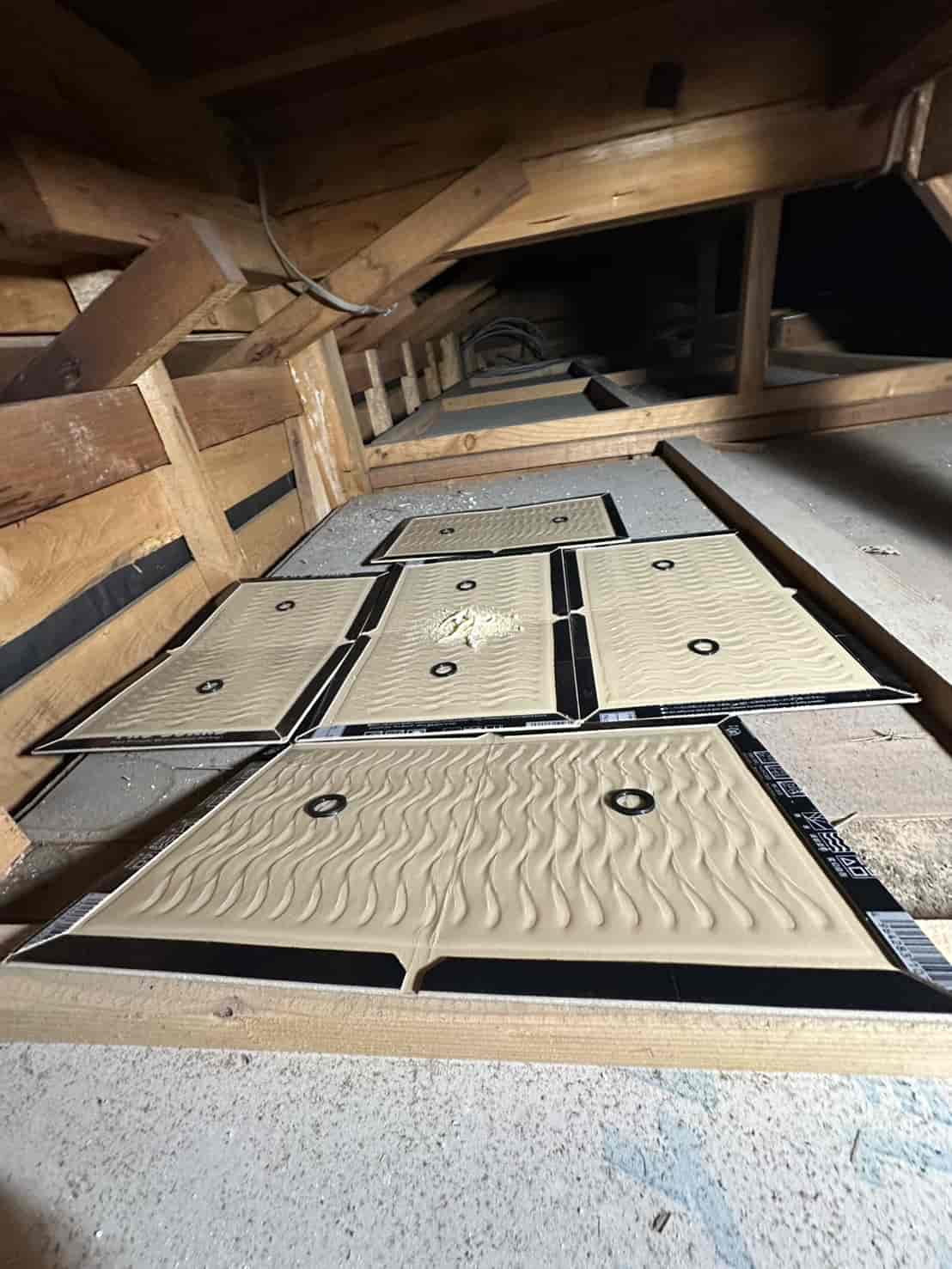 大阪府高槻市｜天井裏の「見えない迷宮」を可視化。点検口新設と三次元封鎖でネズミの回廊を断った構造再生録